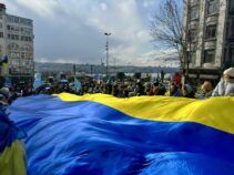 Сотні міст — з нами: як світ підтримав Україну до третьої річниці повномасштабної війни