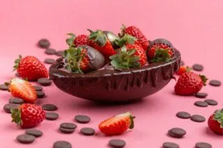 Як приготувати полуницю в шоколаді